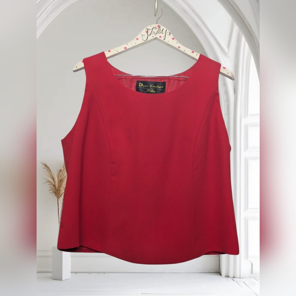 Divas Couture Italy Cropped Sleeveless Lined Side Zipper Red Top Size 14